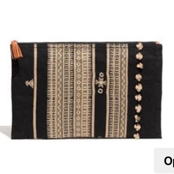 Madewell Handbags - Madewell Simple Pouch Riad Weave